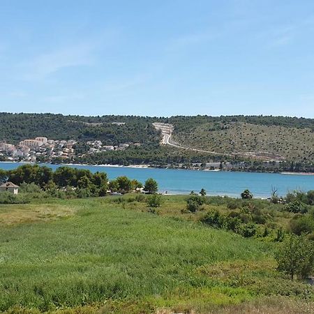 טרוגיר Bridge And Beach Apartments מראה חיצוני תמונה