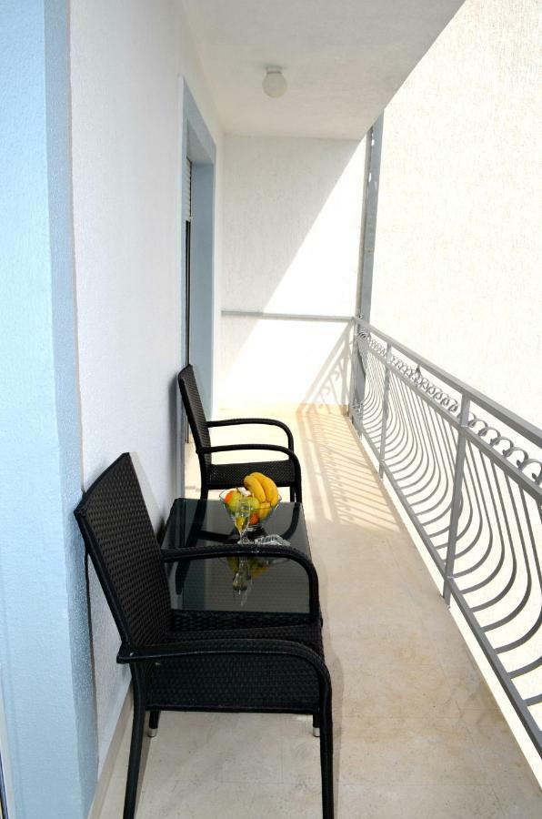 טרוגיר Bridge And Beach Apartments מראה חיצוני תמונה
