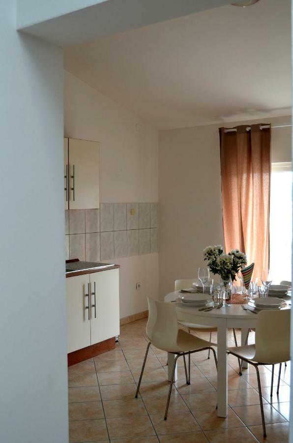 טרוגיר Bridge And Beach Apartments מראה חיצוני תמונה