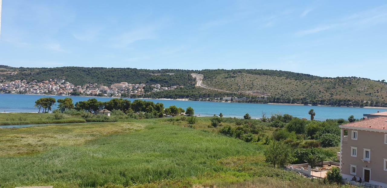 טרוגיר Bridge And Beach Apartments מראה חיצוני תמונה